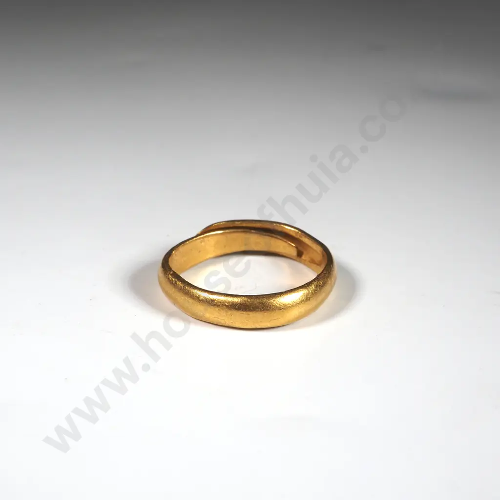 23.5ct Gold Ring Image 1++