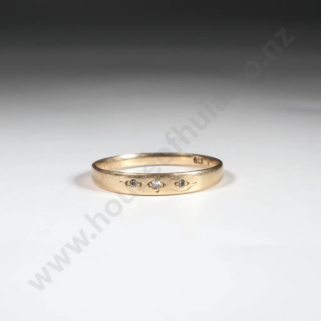 9ct Gold Wedding Band Image 1++