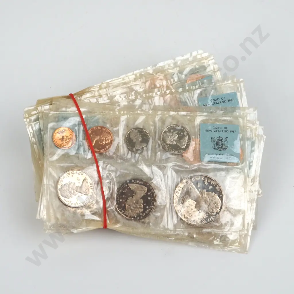 16 1967 New Zealand Polished Specimen Blue Label Coin Sets  Image 1++