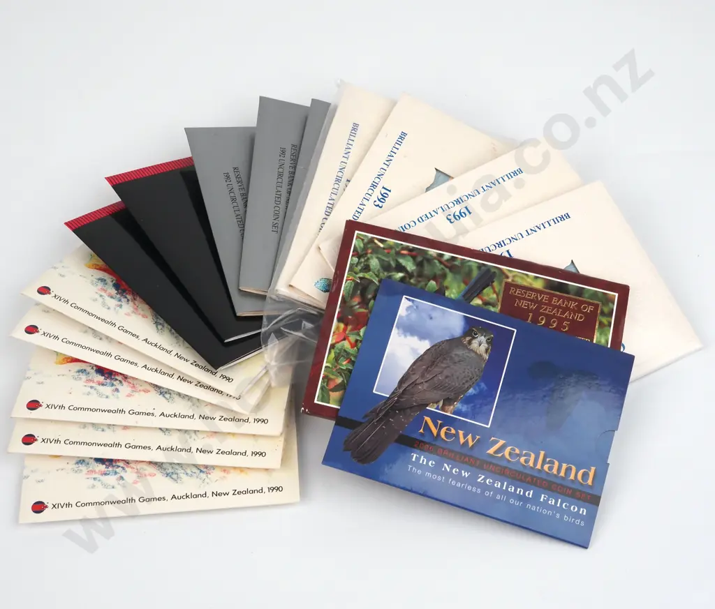 Lot of 16 New Zealand Uncirculated Coin Packs  Image 1++