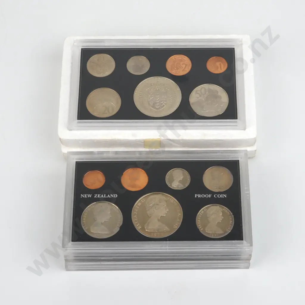 Four 1971 New Zealand Proof Sets - One in Polystyrene, One in Impacted Plastic, Three Quite Nice  Image 1++