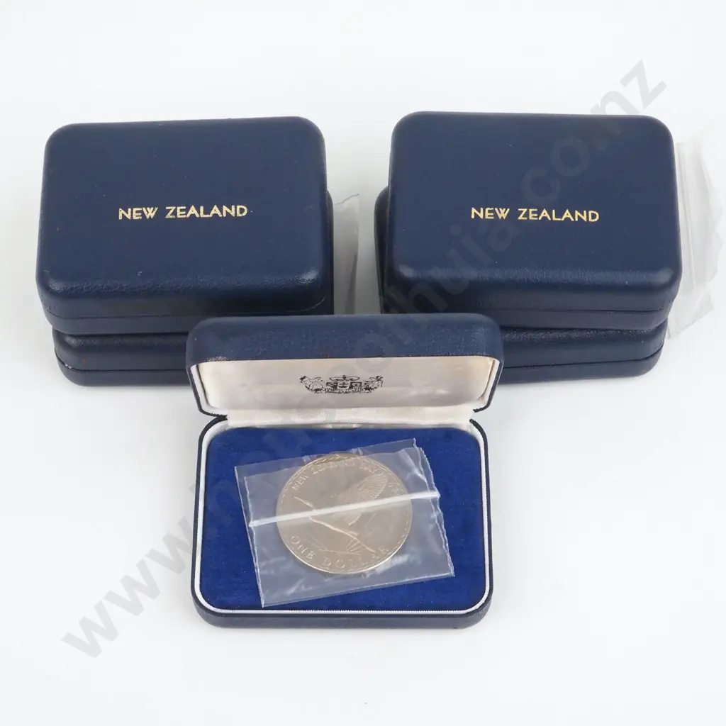 Five 1974 Cased New Zealand Proof Dollar Coins - Total CV $275 Image 1++