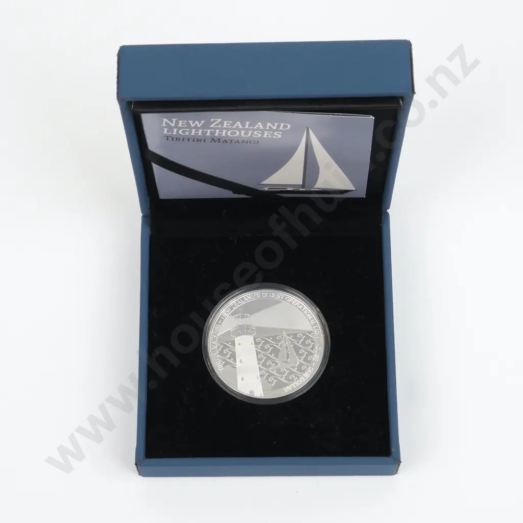 2019 New Zealand Lighthouse One Ounce Pure Silver Coin  Image 1++