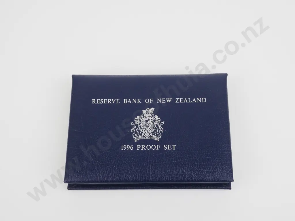 1996 New Zealand Proof Set w Silver Dollar Image 1++