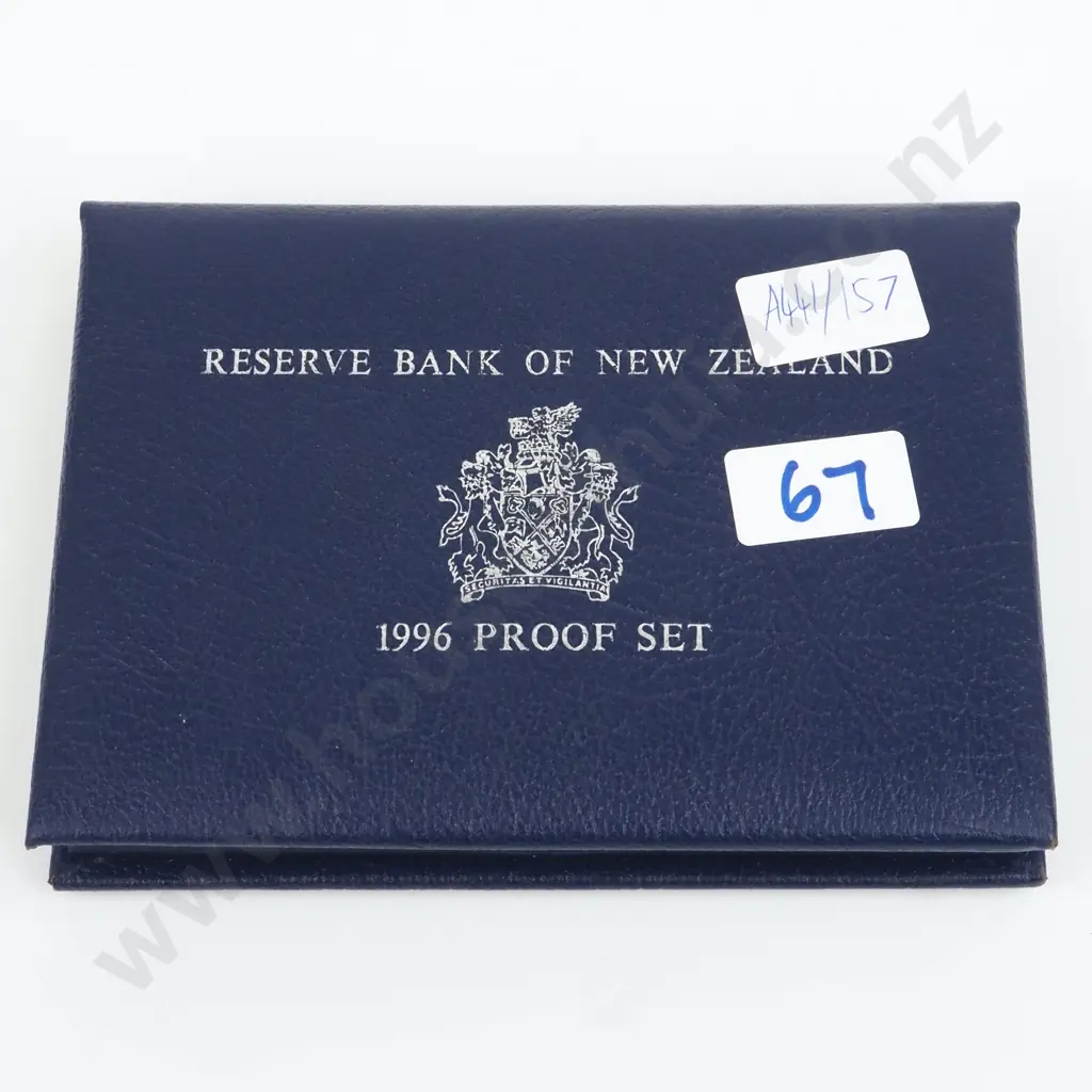 1996 New Zealand Proof Set w Silver Dollar  Image 1++