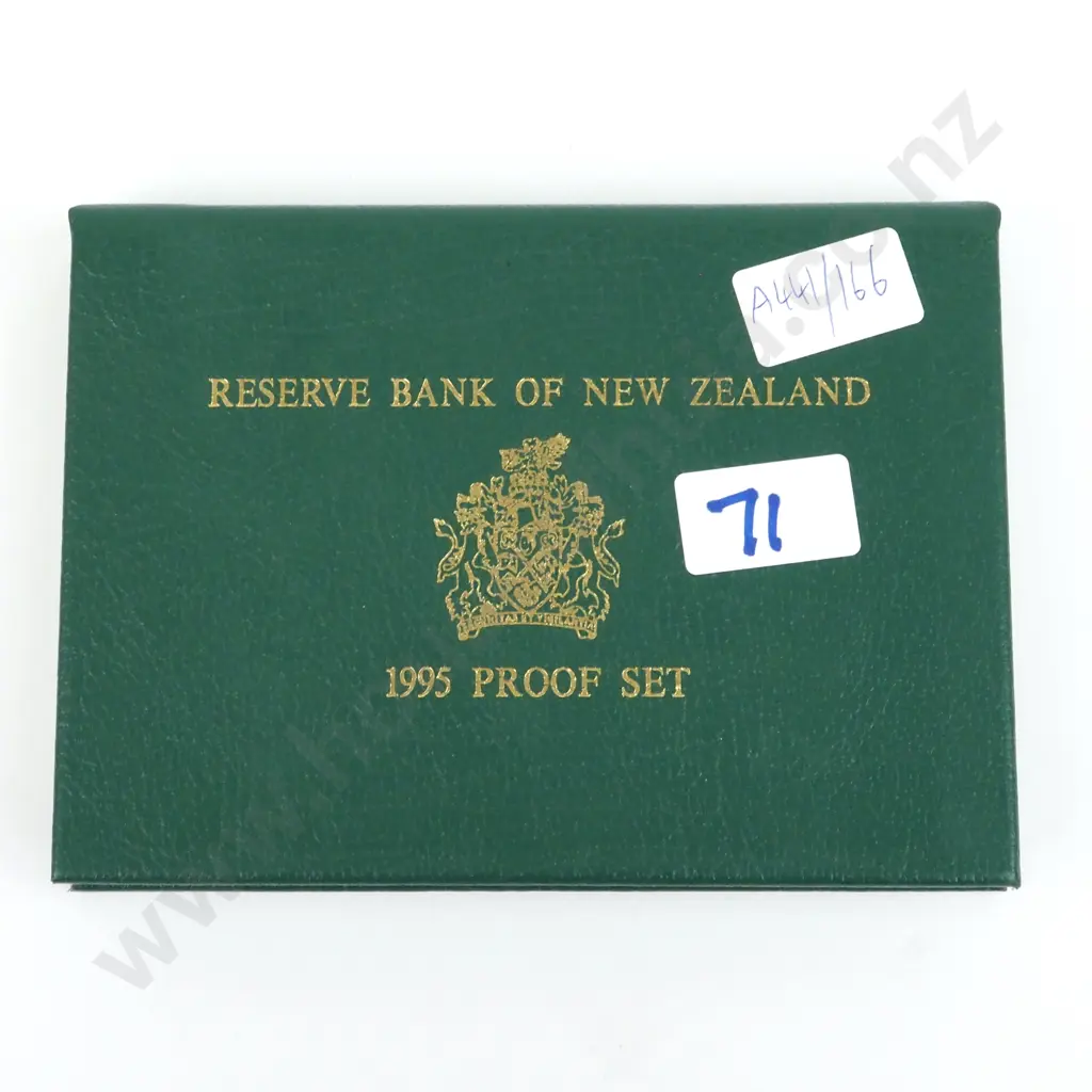 1995 New Zealand Proof Coin Set w Silver Dollar  Image 1++