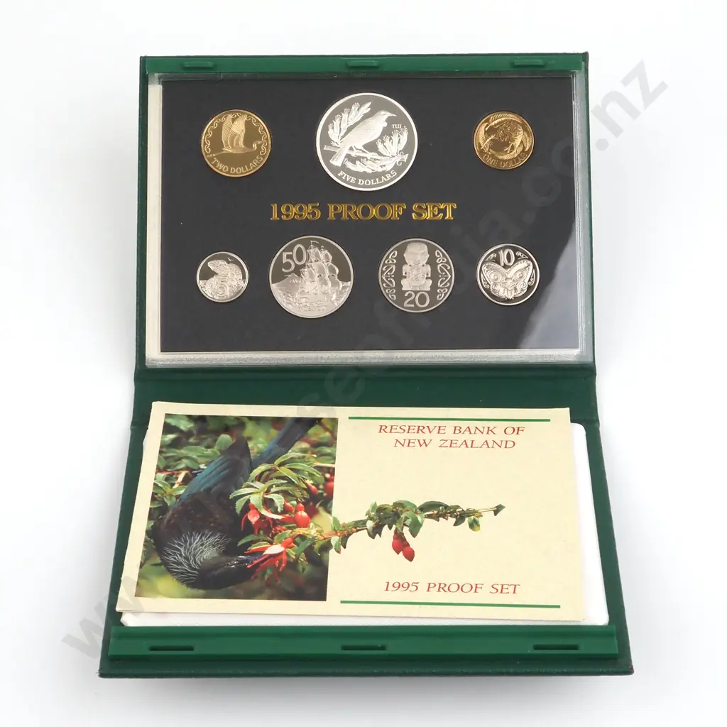 1995 New Zealand Proof Coin Set w Silver Dollar  Image 1++