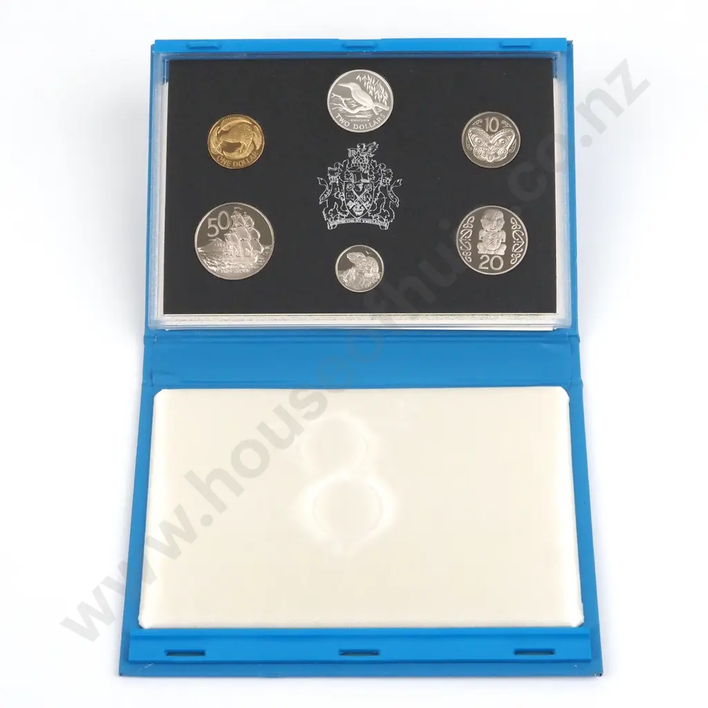 1993 New Zealand Proof Coin Set w Silver Dollar  Image 1++
