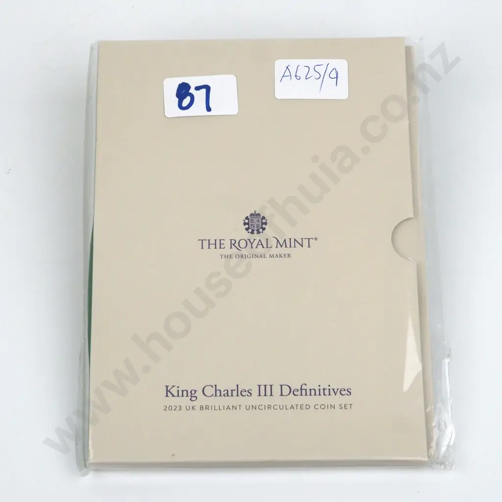 2023 United Kingdom Uncirculated Coin Set - King Charles III Definitives  Image 1++