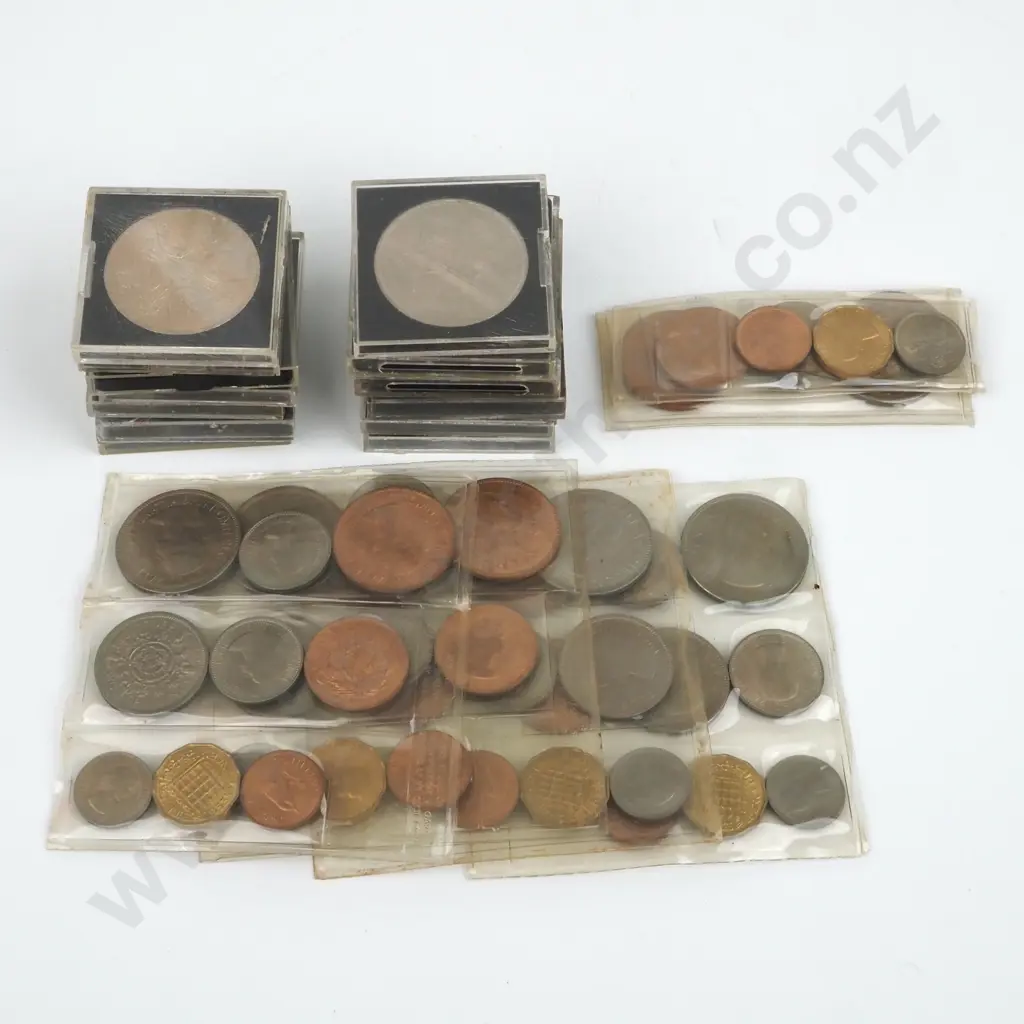 Five UNC 1953 United Kingdom Coin Sets & 13 Cased 1953 Crowns  Image 1++