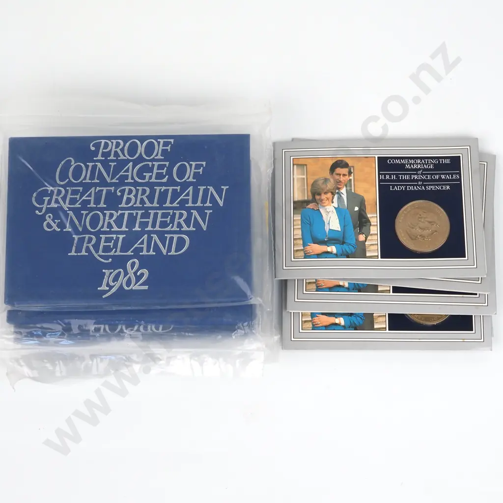 5 United Kingdom 1981 Crowns & 5 1982 Proof Coinage of UK & Northern Island Image 1++