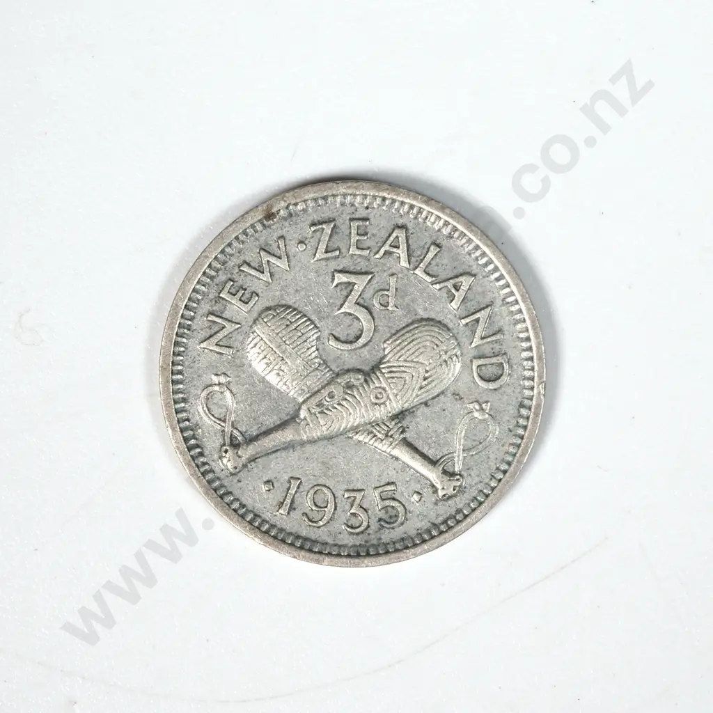 1935 New Zealand Three Pence  Image 1++