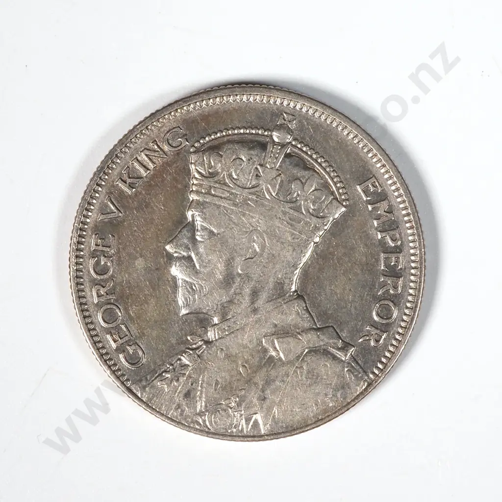 1933 New Zealand Half Crown EF Image 1++