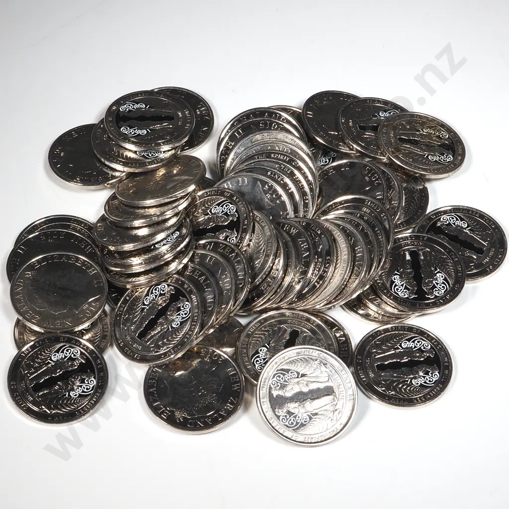 60 Loose 2015 New Zealand Fifty Cent Anzac Coins  Image 1++