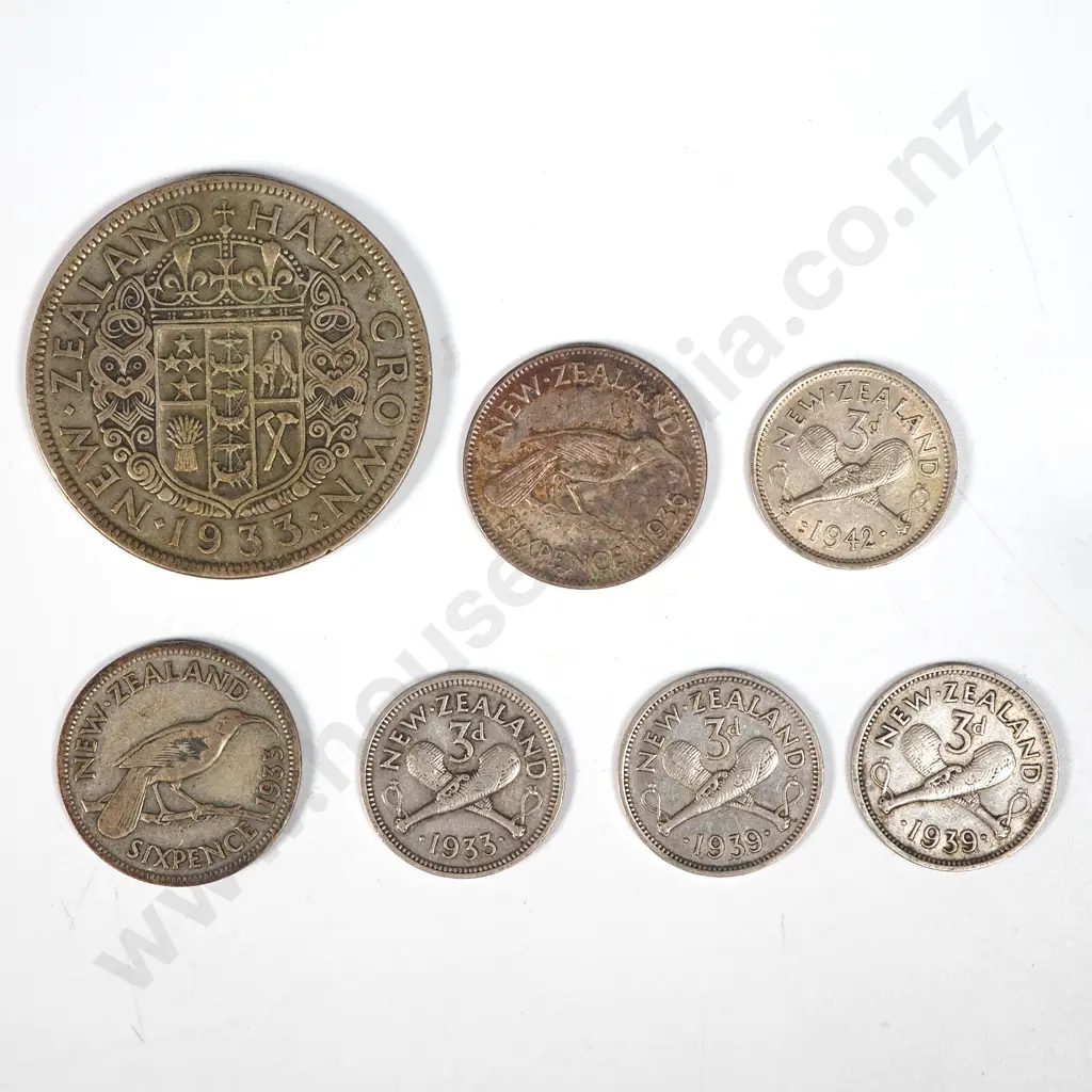 24.78 Grams of New Zealand 50% Silver Coinage  Image 1++