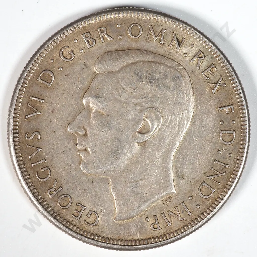 1937 Australia Crown  Image 1++