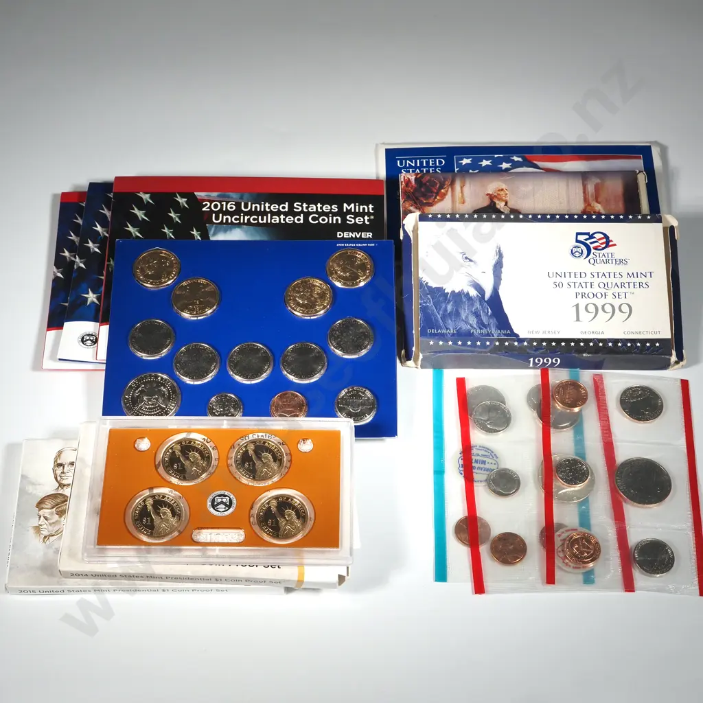 Lot of 12 United States of America Uncirculated & Proof Coin Sets  Image 1++