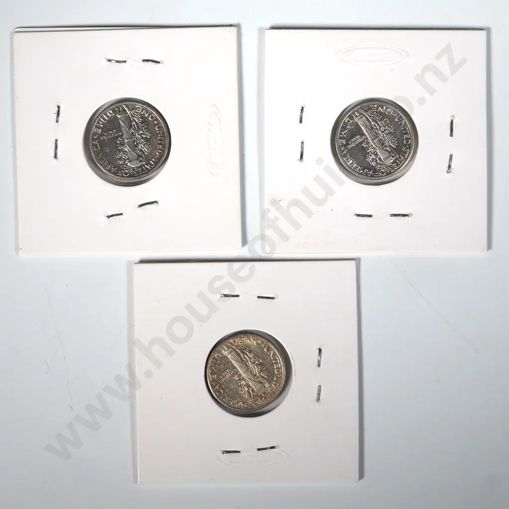 Three 1943 United States of America BU Mercury Dimes Image 1++