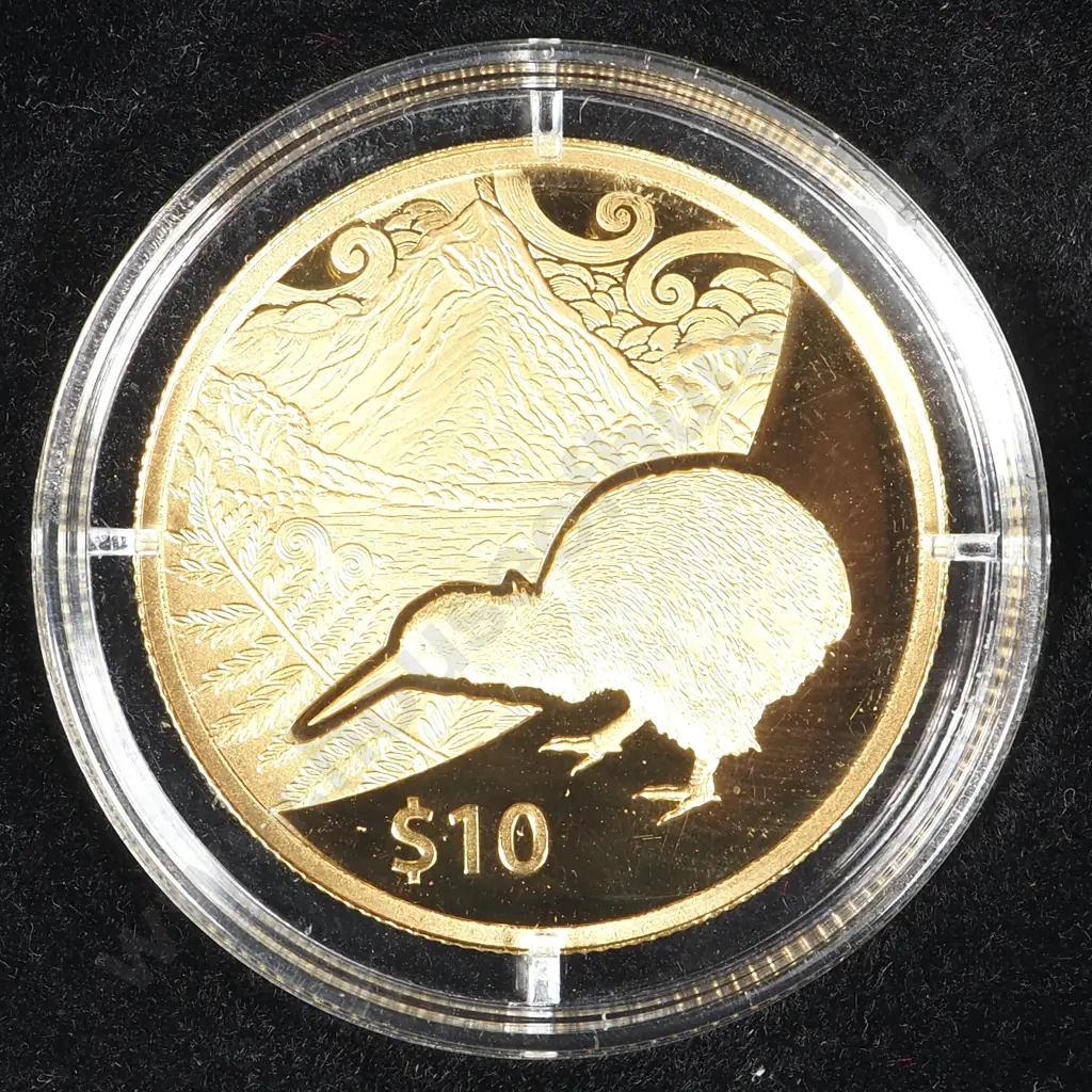 2014 Kiwi Treasures Mitre Peak Gold 1/4 Ounce Proof Coin  Image 1++