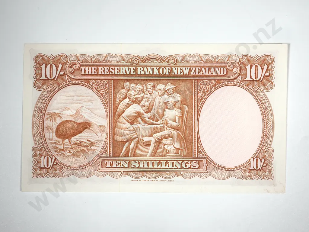 New Zealand 10 Shilling Fleming AUNC Banknote  Image 1++
