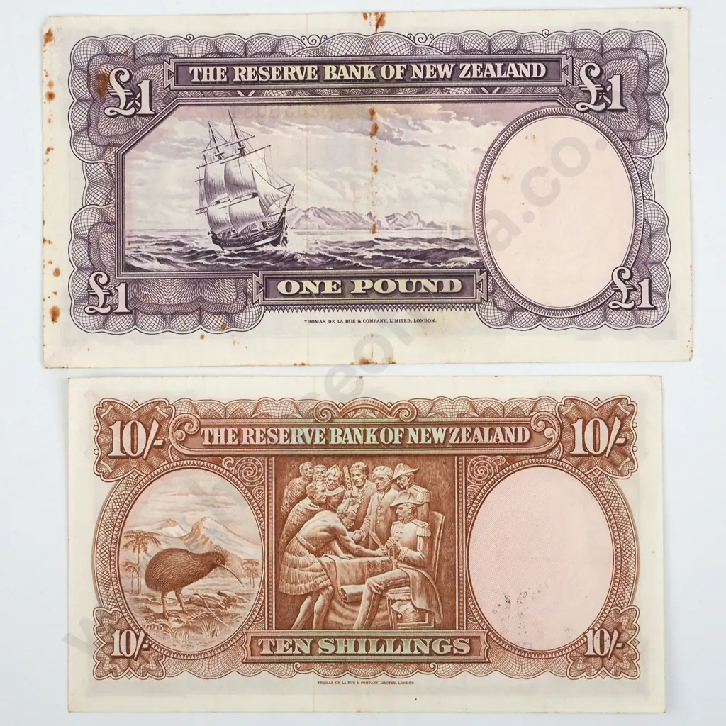 New Zealand Fleming 10 Shilling & One Pound Banknotes  Image 1++