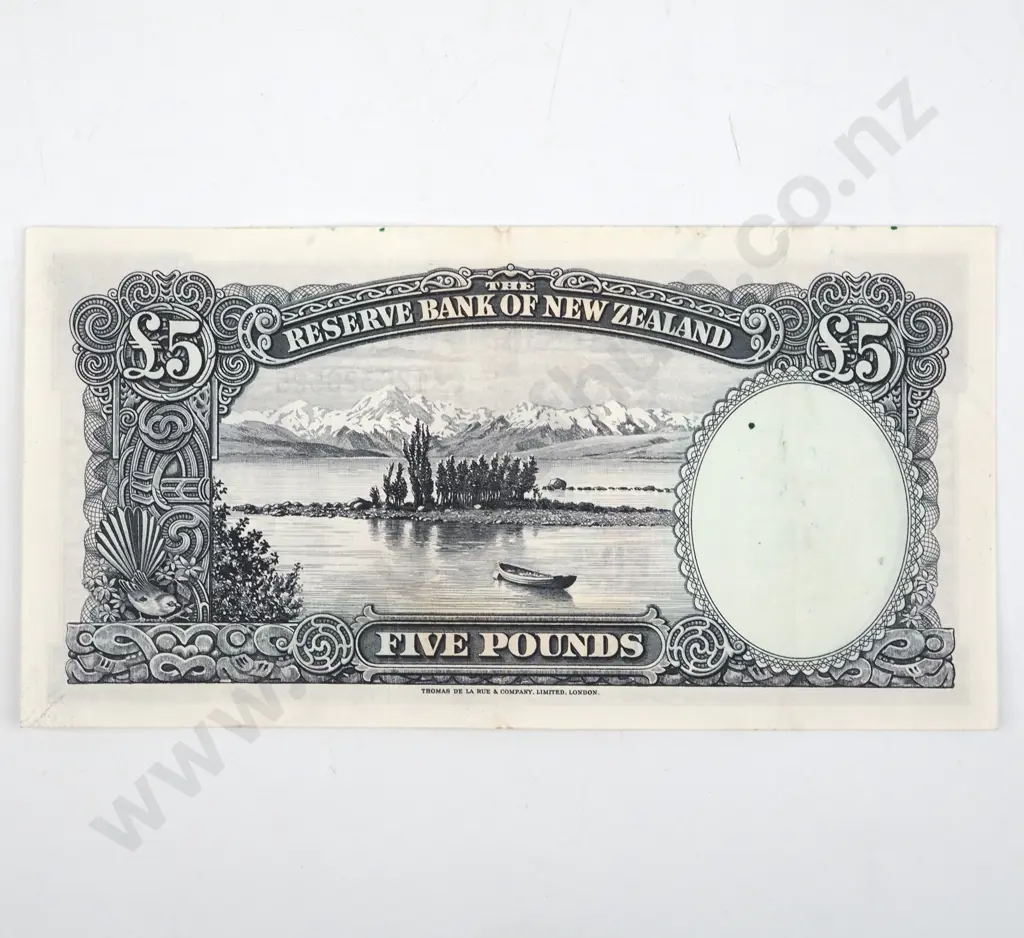 New Zealand Fleming Five Pound Banknote AUNC  Image 1++