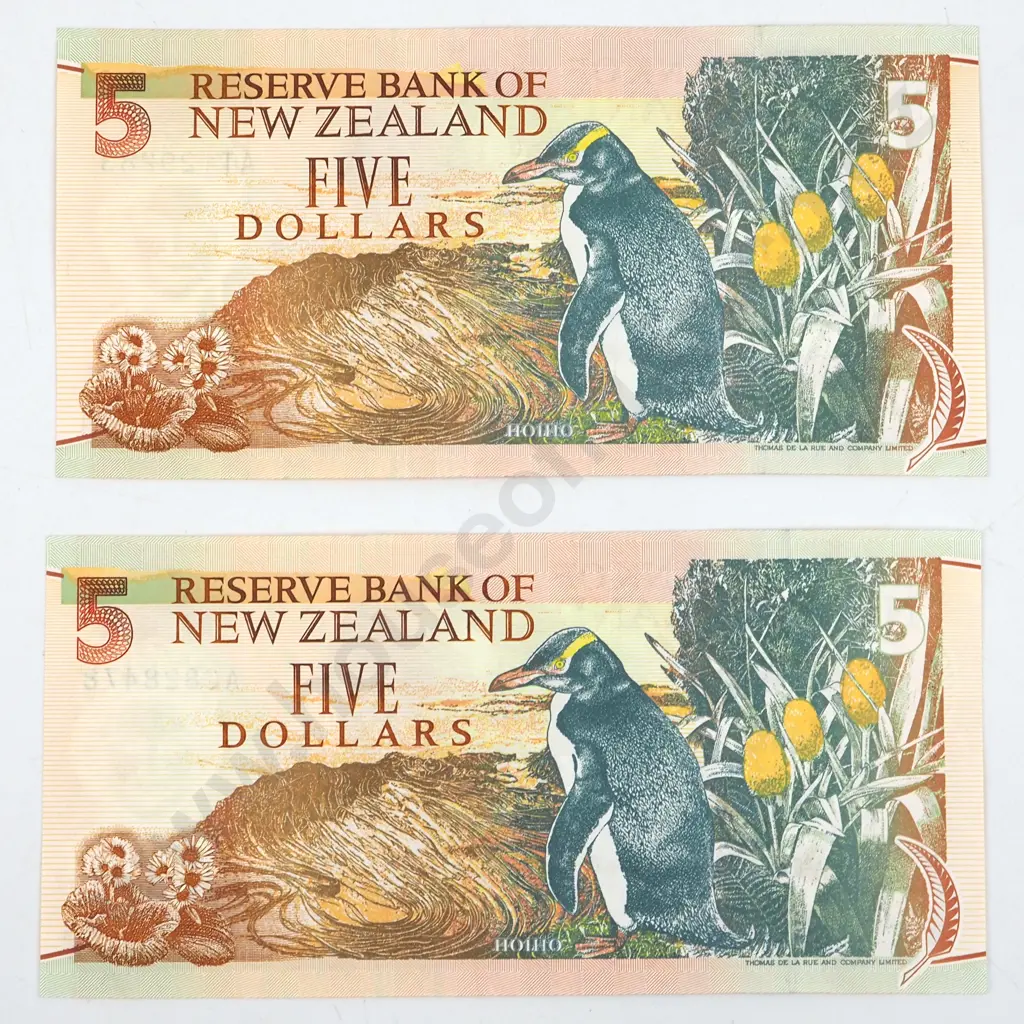 Two New Zealand AUNC Five Dollar Brash Banknotes  Image 1++