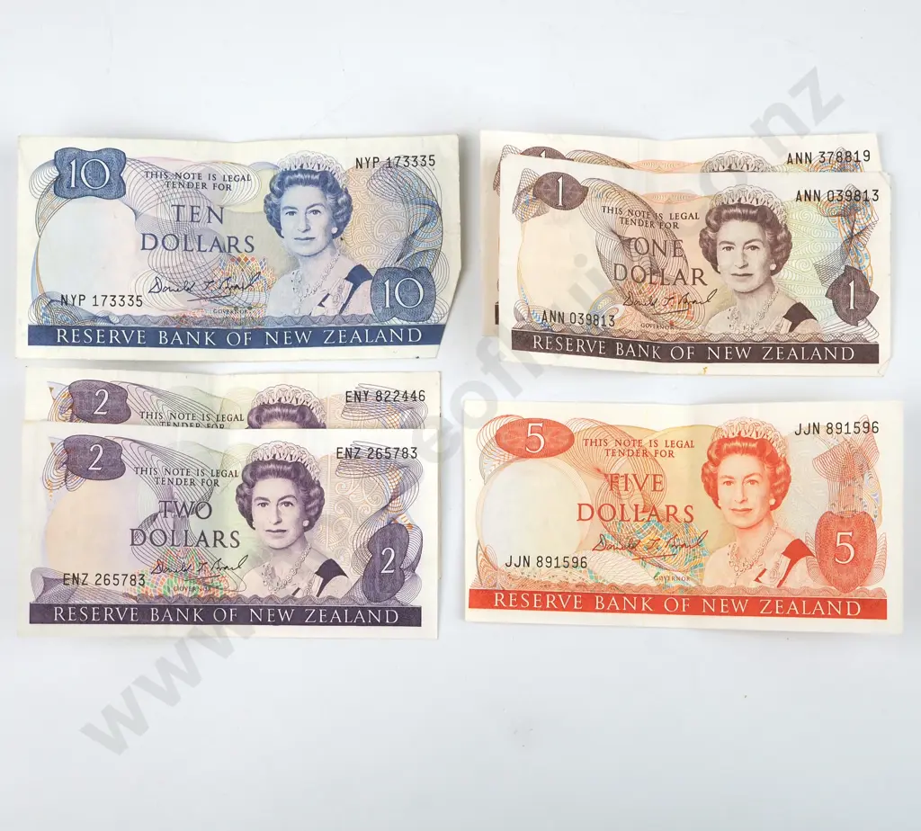 New Zealand Brash Banknotes - Two $1 / Two $2 / $5 / $10 Image 1++