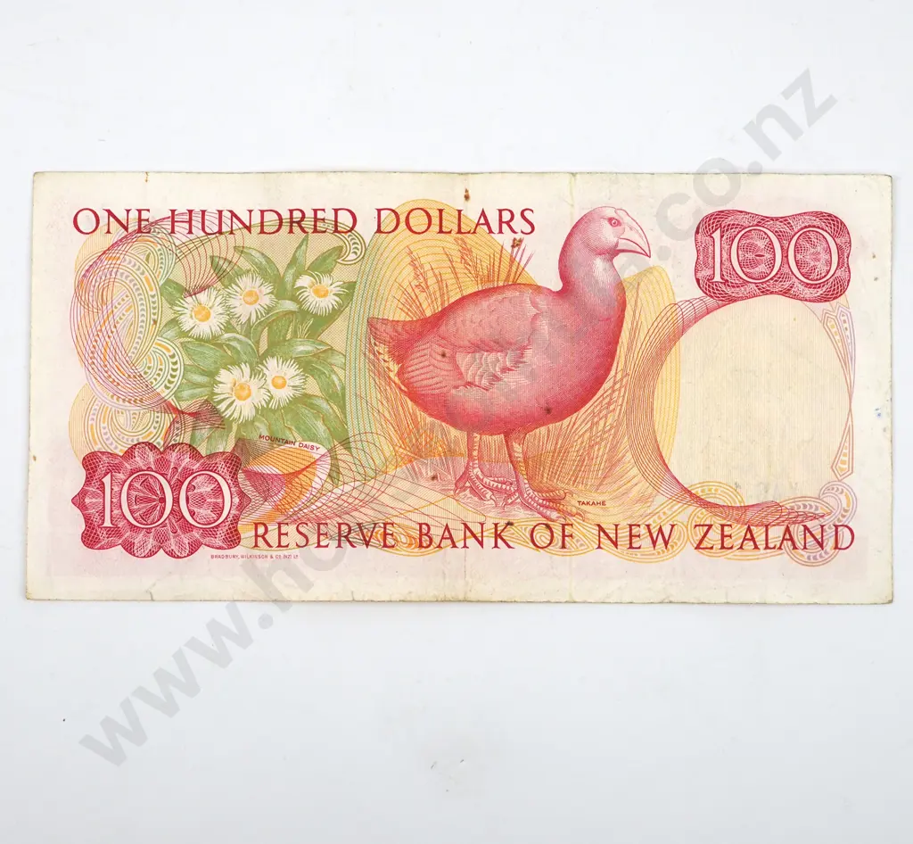 New Zealand 100 Dollar Russell Banknote: Middle Prefix  Image 1++