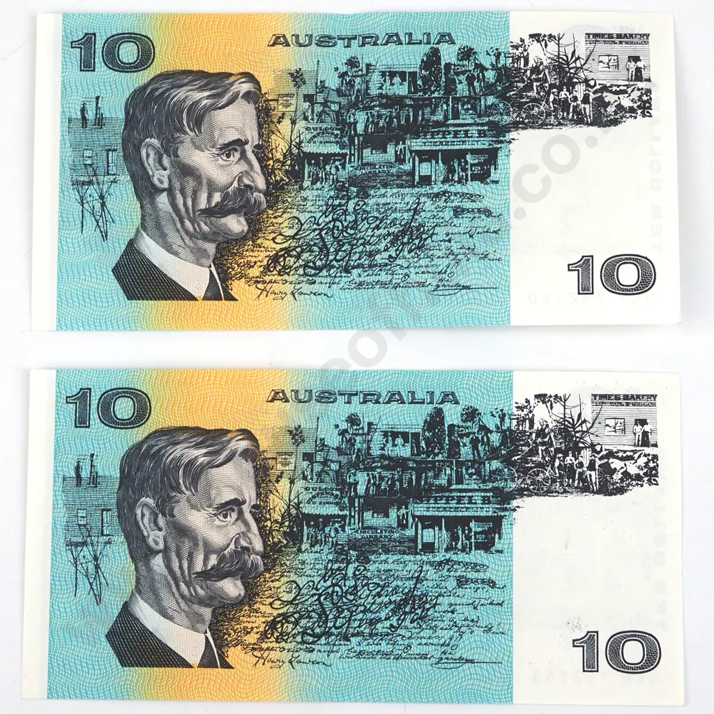 Two Australian Ten Dollar Banknotes - AUNC w Centrefold  Image 1++