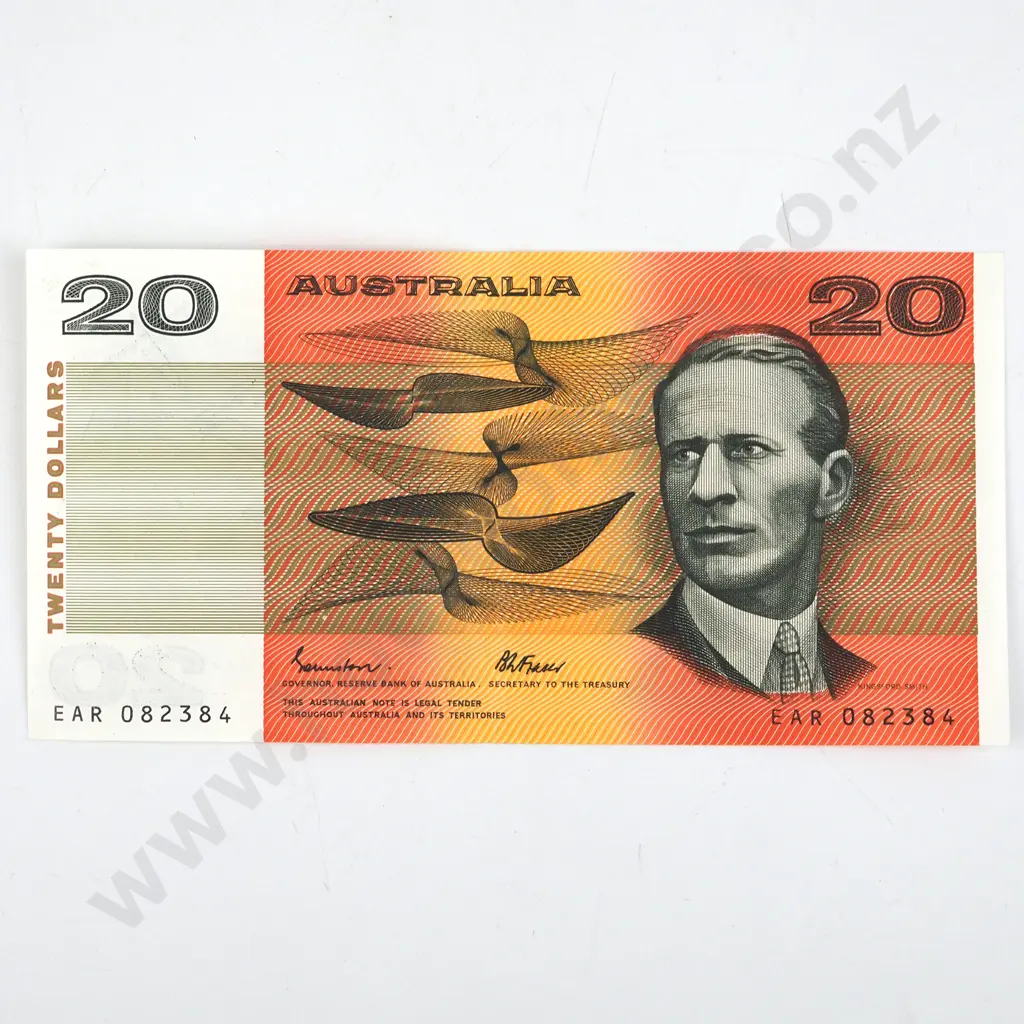 Australian Twenty Dollar Banknote AUNC w Centrefold  Image 1++