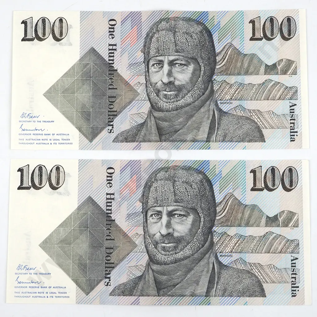 Consecutive Pair of Australian $100 Banknotes AUNC W Centrefold Image 1++