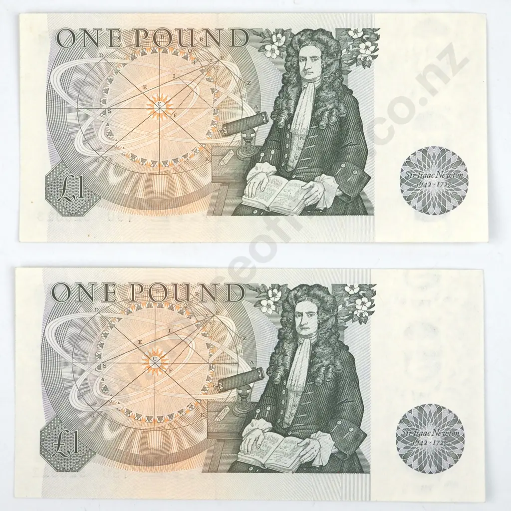 Two United Kingdom Consecutive One Pound Banknotes  Image 1++
