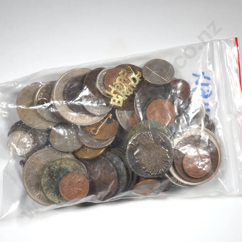 Assorted Lot of World & New Zealand Coinage & Two Royal Life Saving Society Medals  Image 1++