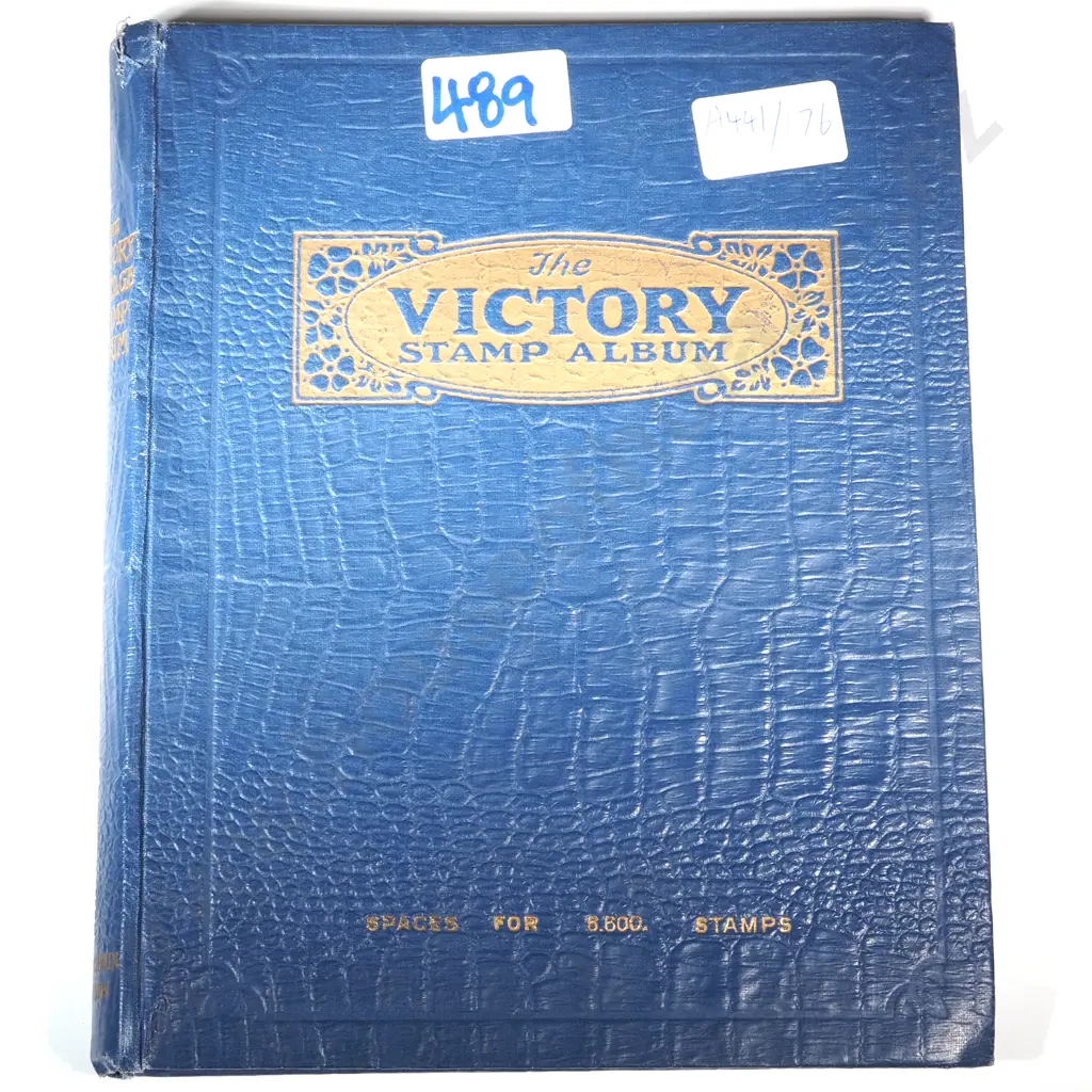 Victory Stamp Album w Assorted Stamps  Image 1++