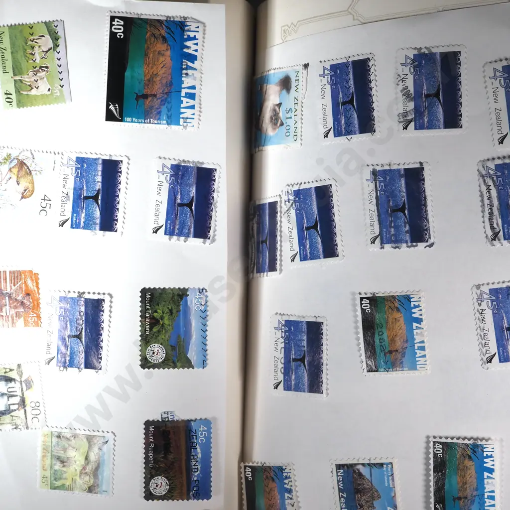 Lot of coins, notes and stamps Image 1++