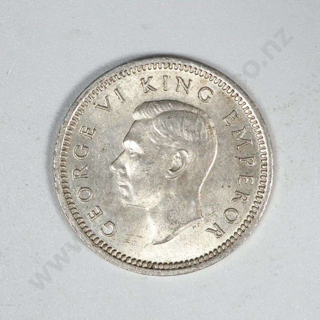 5 New Zealand 1942 Threepence Coins Brilliant UNC Total CV $325 Image 1++