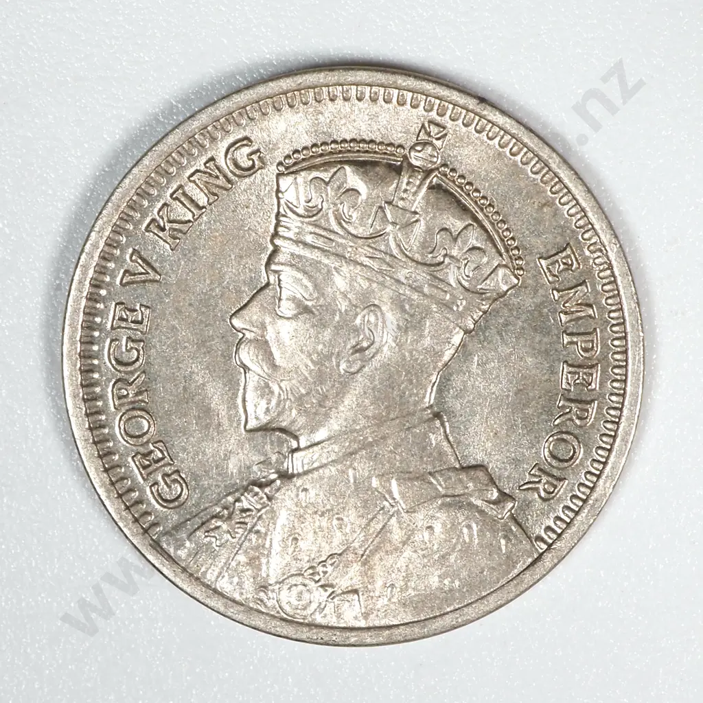 1933 New Zealand Threepence AUNC CV $35 Image 1++