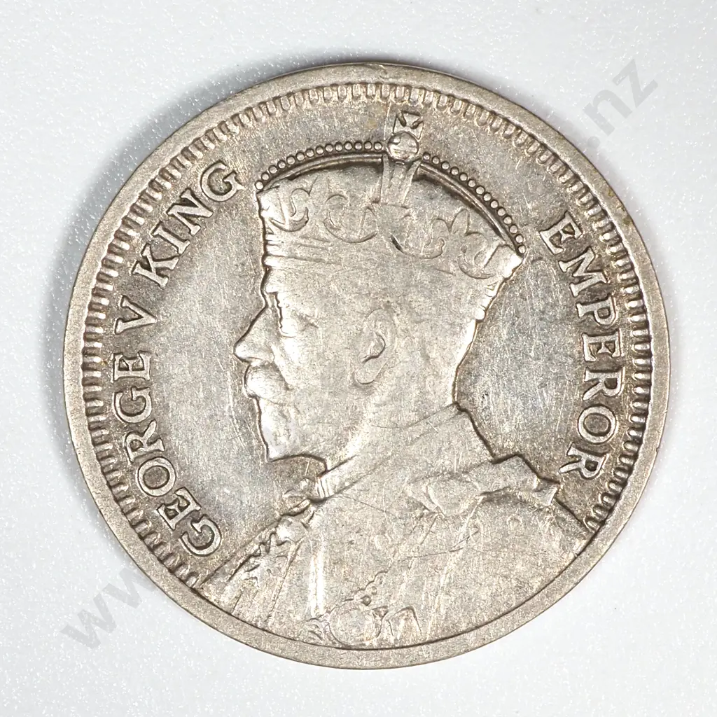 1935 New Zealand Threepence Image 1++