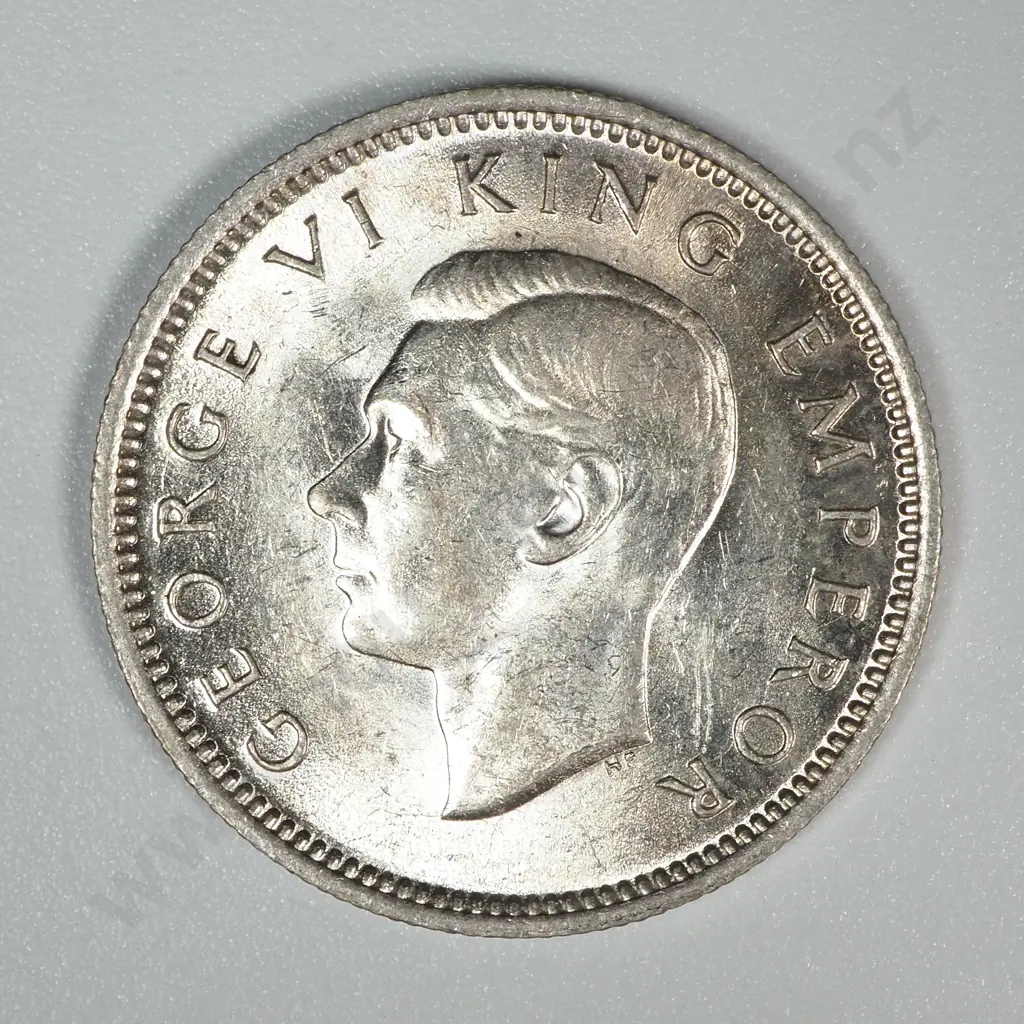 1943 New Zealand Sixpence AUNC CV $150 Image 1++