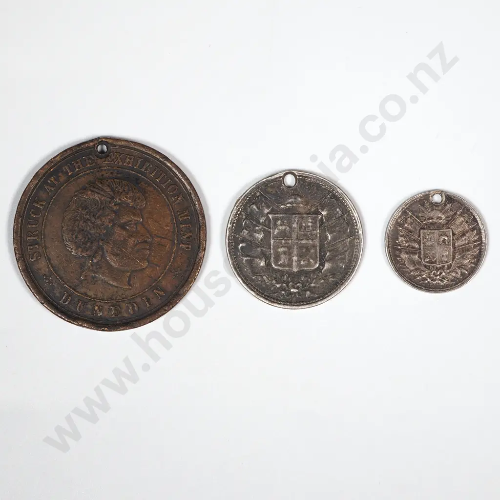Three 1889-90 South Seas Exhibition Medalets: Morel 1889-90/6 Image 1++