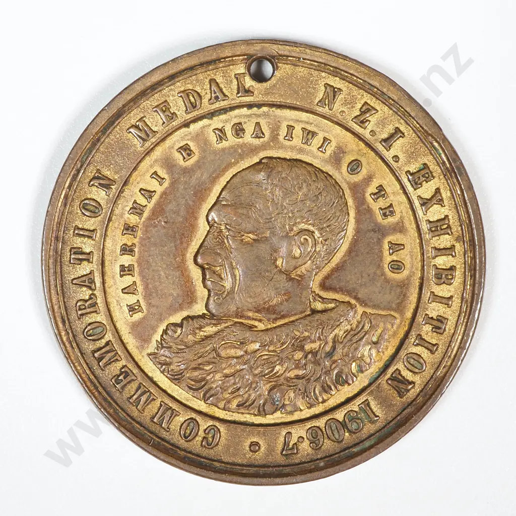 1906-7 International Exhibition Gilt Medal: 1906-07/25 Image 1++