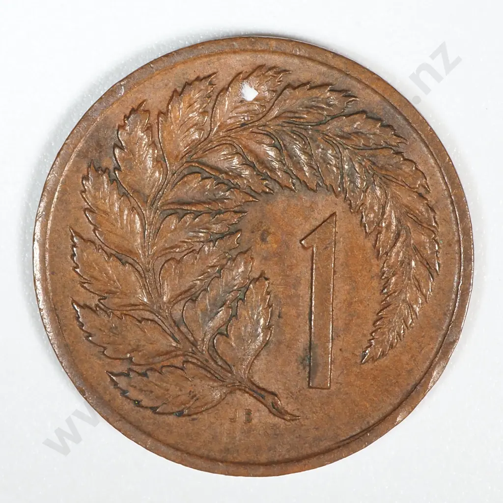 Error Coin: 1967 New Zealand Elizabeth II One Cent w Extra Metal Between 6 & 7 Image 1++