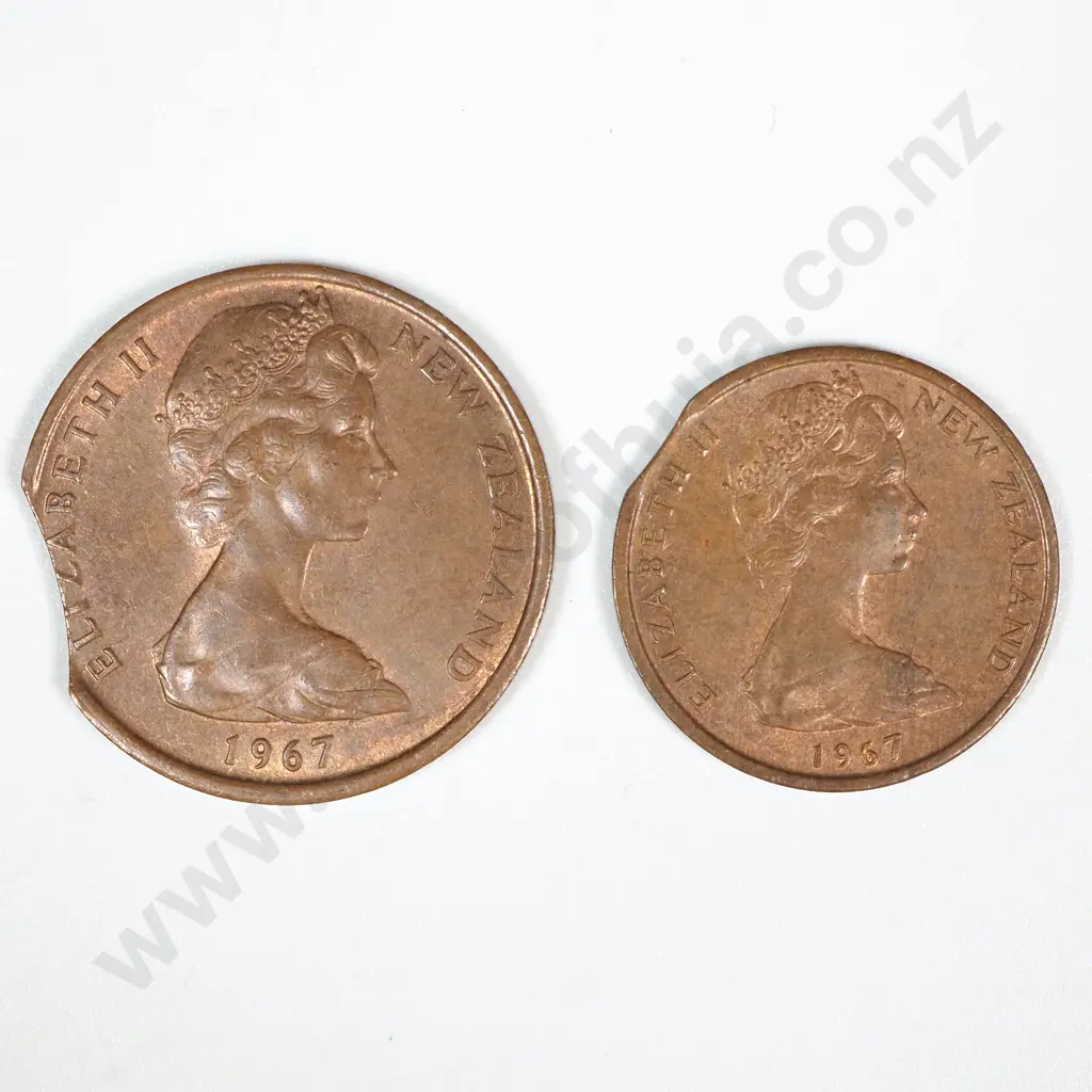 Error Coin: 1967 New Zealand Elizabeth II One & Two Cent w Clipped Planchet Image 1++