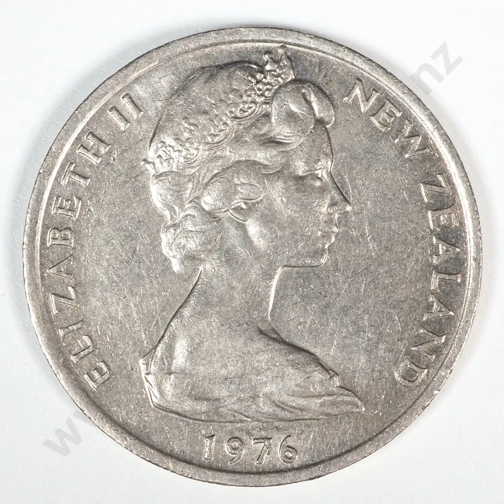 Error Coin: 1976 New Zealand Elizabeth II Twenty Cent w Missing Feathers Image 1++