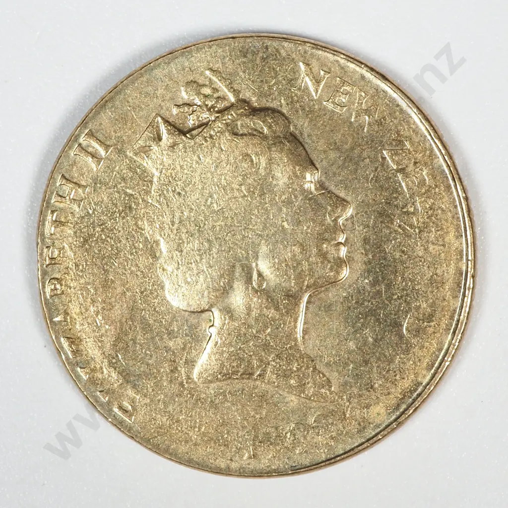 Error Coin: New Zealand Elizabeth II One Dollar w Filled Die & Measures 22.1mm & Weighs 3.8 Grams Image 1++