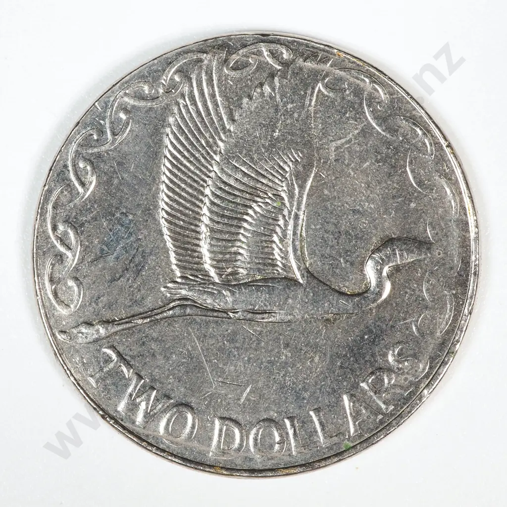 Error Coin: 1999 New Zealand Elizabeth II Two Dollar Struck on Wrong Planchet - Plus weakly Struck Obverse - 7 Grams Image 1++
