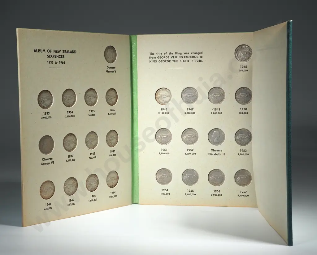 John Bertrand New Zealand Sixpence Album in Excellent Condition: Includes 1957 Strapless  & 1965 Broken Wing Image 1++