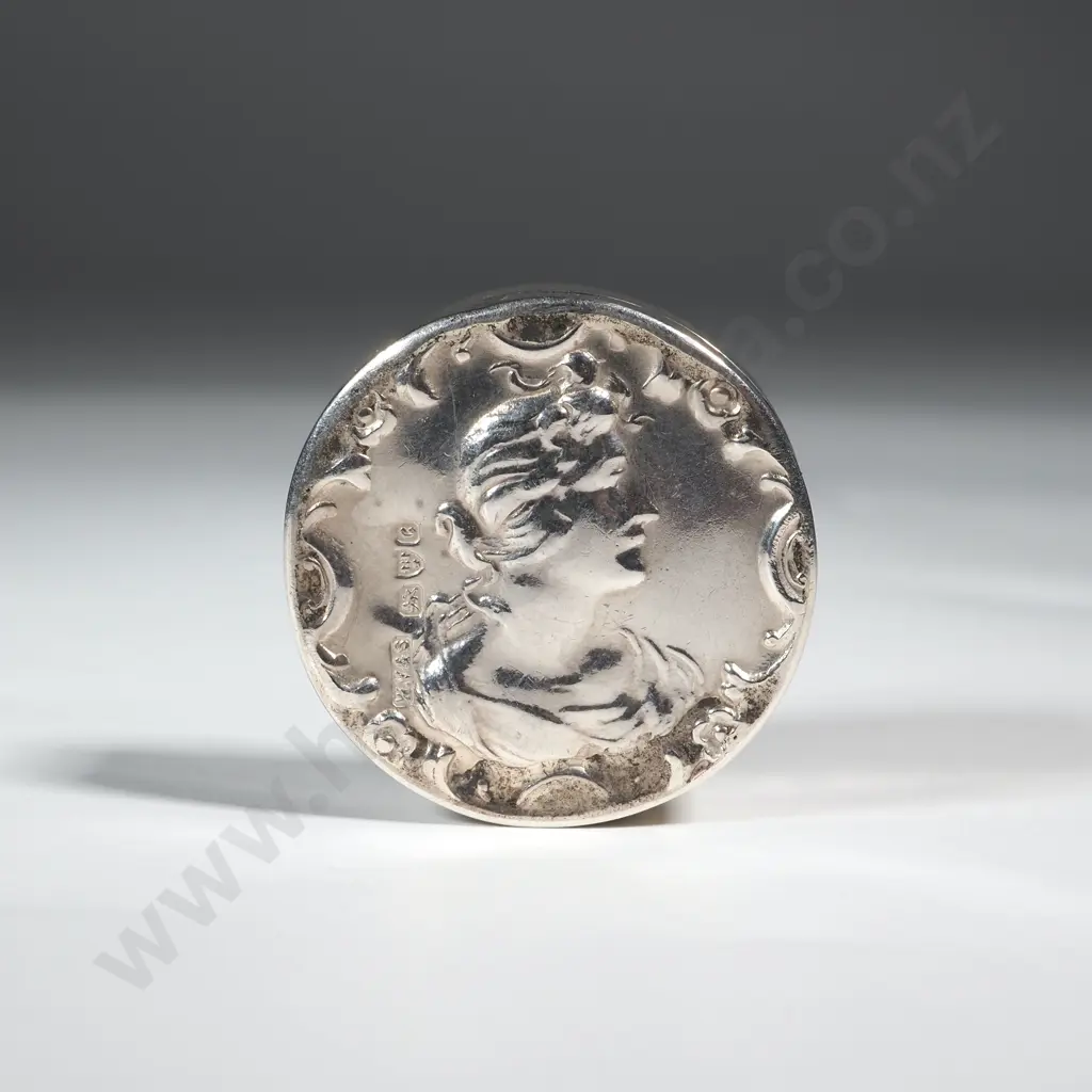 Sterling Silver Ornate Lidded Container - Hallmarked Chester 1886 Image 1++