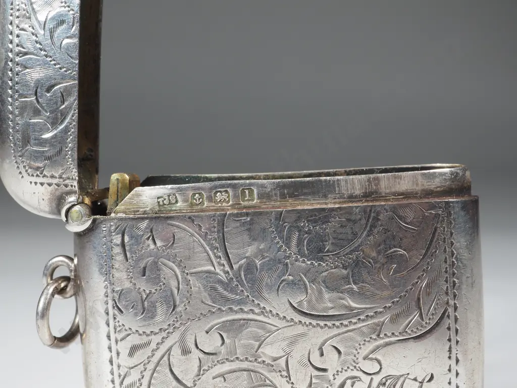 Sterling Silver Vesta Box with Allover Scroll Decoration & Hallmarks Image 1++